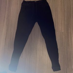 Black Hollister Skinny Jeans w/ drawstring!